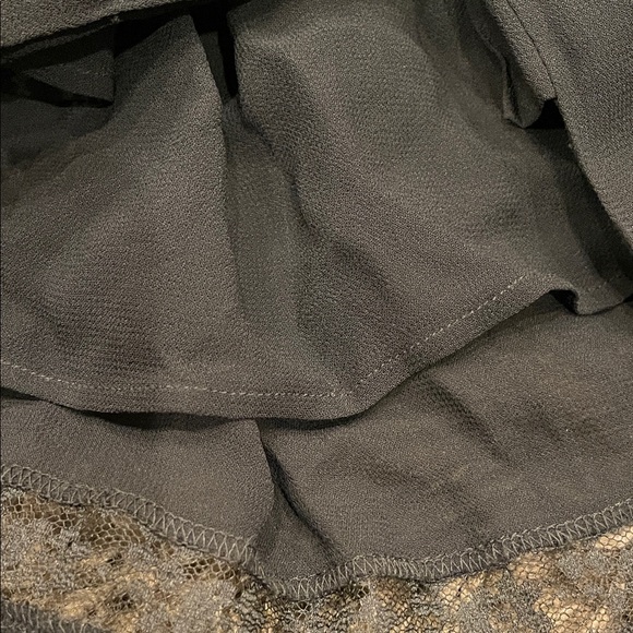 REFORMATION Black Lace Stripe Keyhole SHELLEY Sleeveless Crepe
Midi Dress Size 6 - Picture 3 of 16